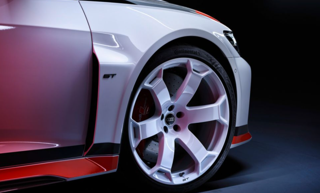 2025 Audi RS6 Avant GT Exterior Style