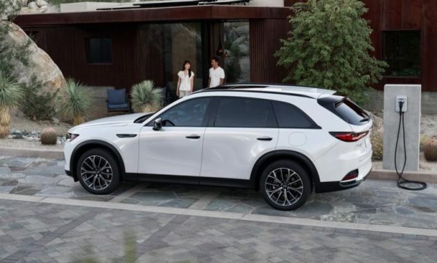 2025 Mazda CX-70 Hybrid