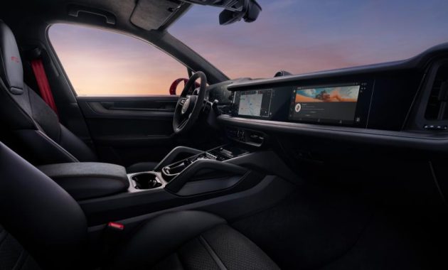 2025 Porsche Cayenne Interior