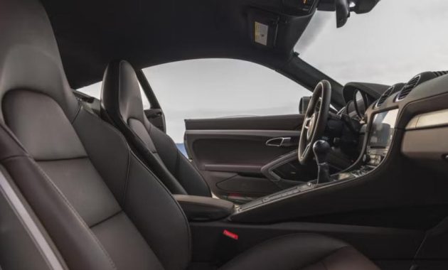 2024 Porsche 718 Cayman Interior